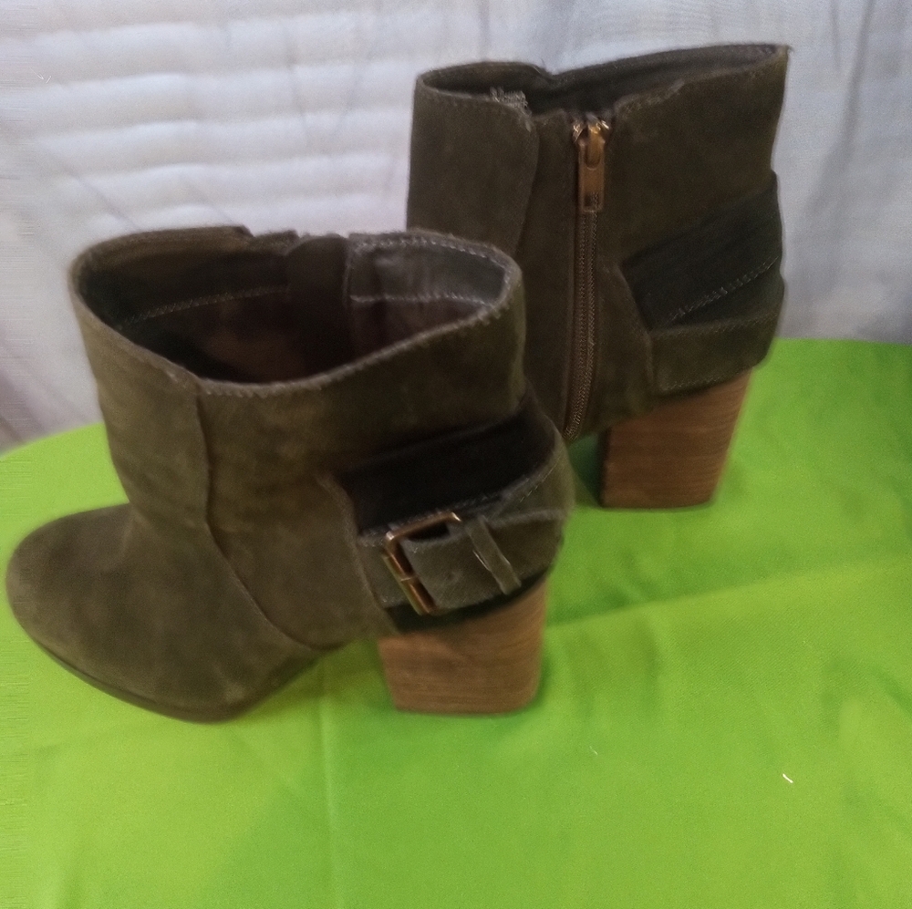 Sbicca Olive Green Suede Ankle Boots